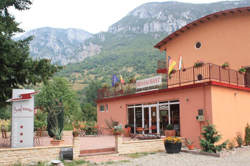 Pensiune Safrane Băile Herculane Exterior foto
